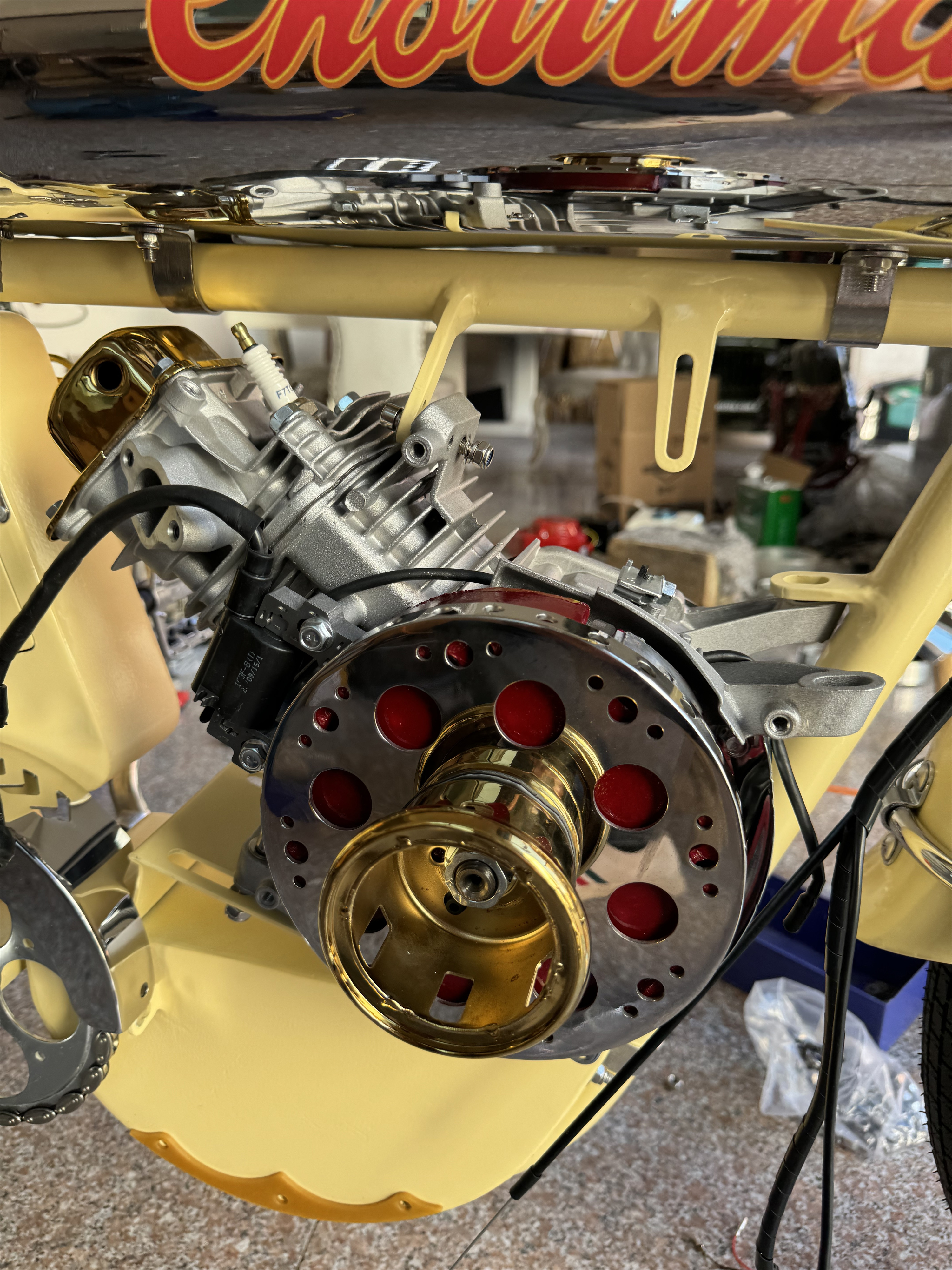 Board-Track-Racer-Replica-Badass-212CC